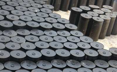 Penetration grade bitumen, drummed and lids uppermost